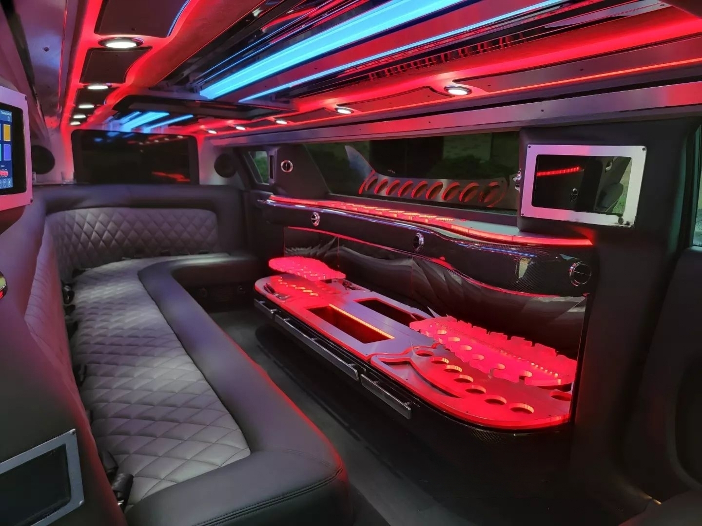 infiniti limo interior green bay