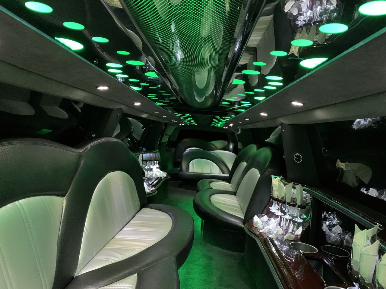 price4limo hummer limo interior owensboro