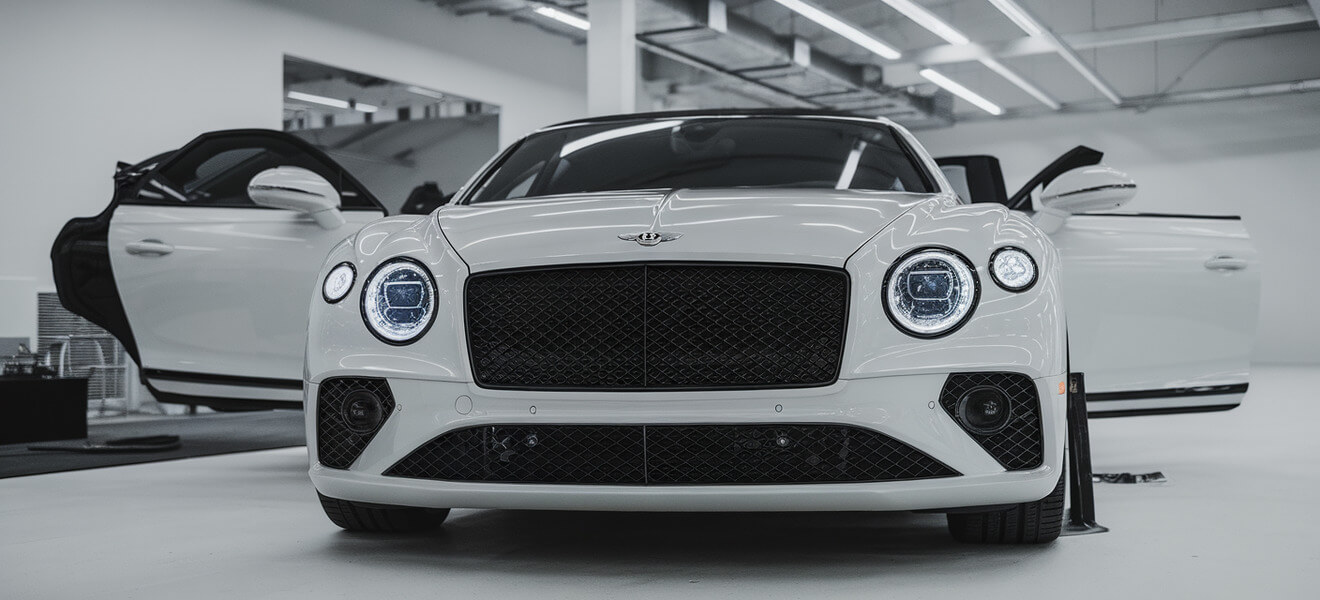 Price4limo White Bentley Limo Rental