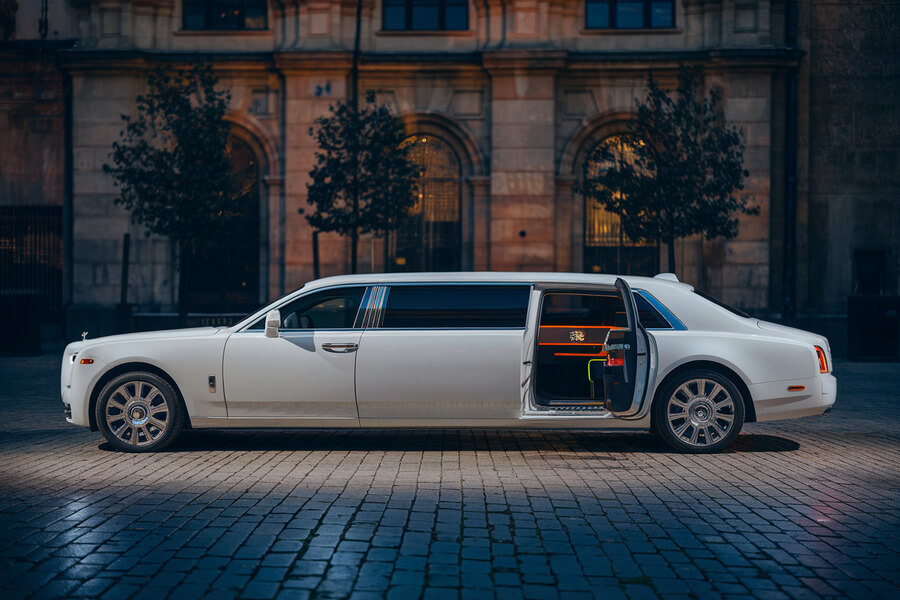 Price4limo White Rolls Royce Limousine